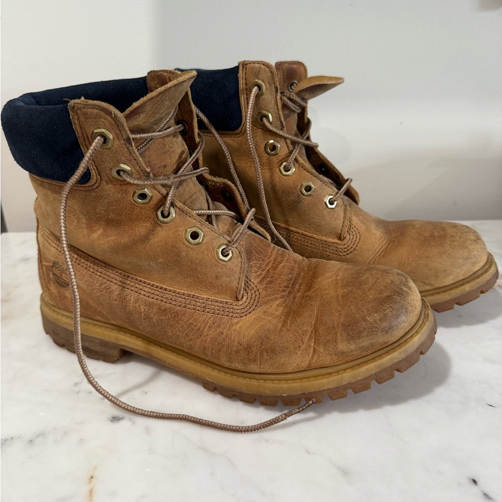 Timberland Women’s Boots- 10